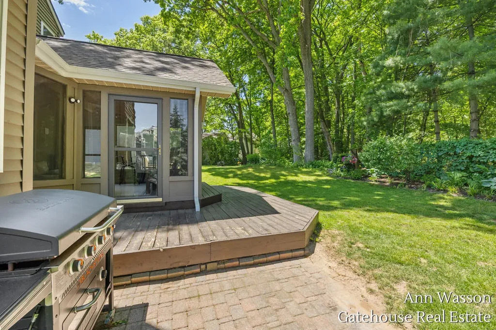 6007 Arroyo Vista Drive NE Cannon Township MI 49341