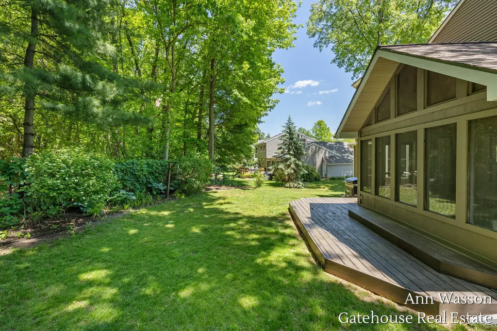 6007 Arroyo Vista Drive NE Cannon Township MI 49341