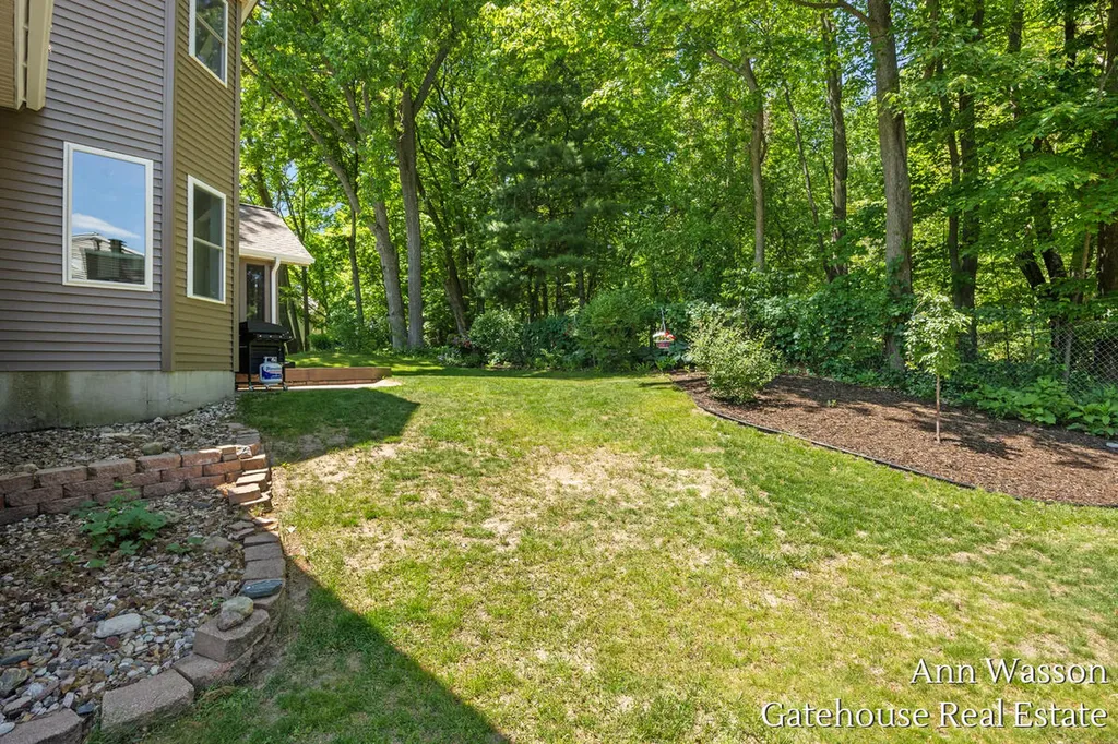 6007 Arroyo Vista Drive NE Cannon Township MI 49341