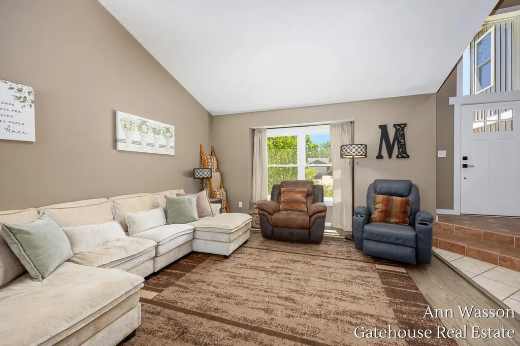 6007 Arroyo Vista Drive NE Cannon Township MI 49341