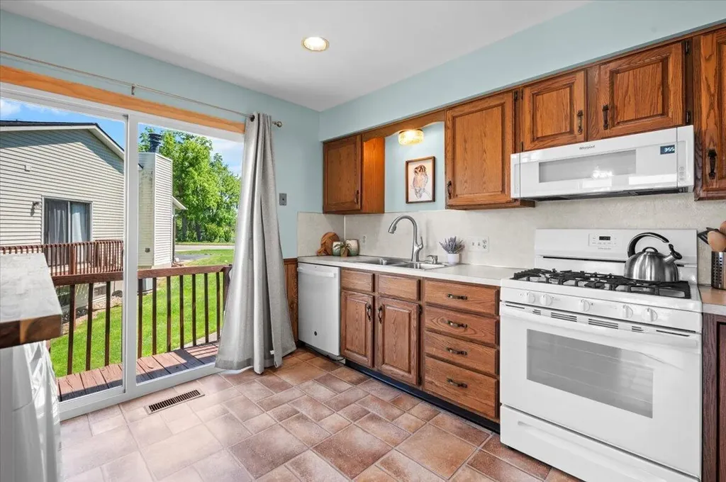 2861 Porter Street SW Grandville City MI 49418