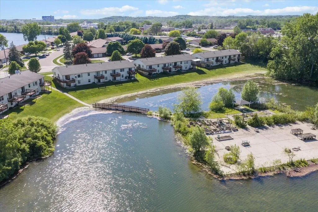 2861 Porter Street SW Grandville City MI 49418