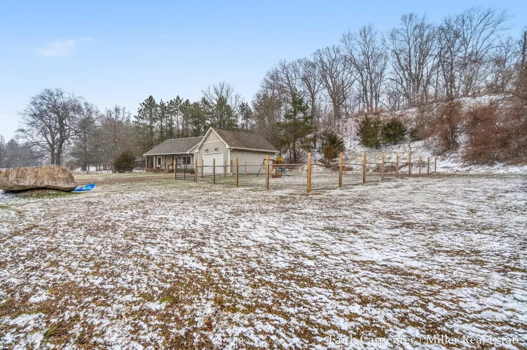 14607 North Avenue Assyria Township MI 49021