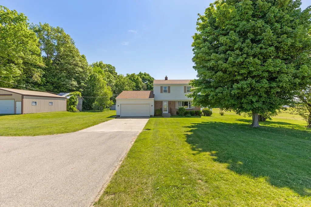 1114 48th Avenue Jamestown Charter Township MI 49426