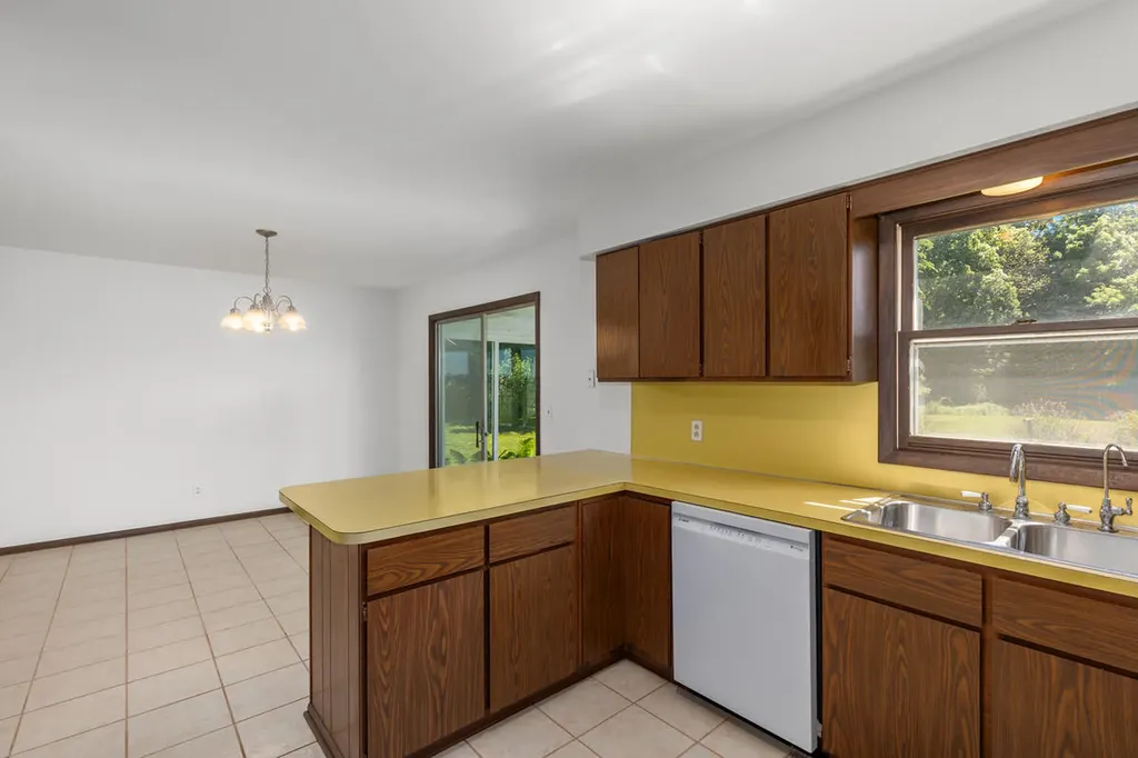 1114 48th Avenue Jamestown Charter Township MI 49426
