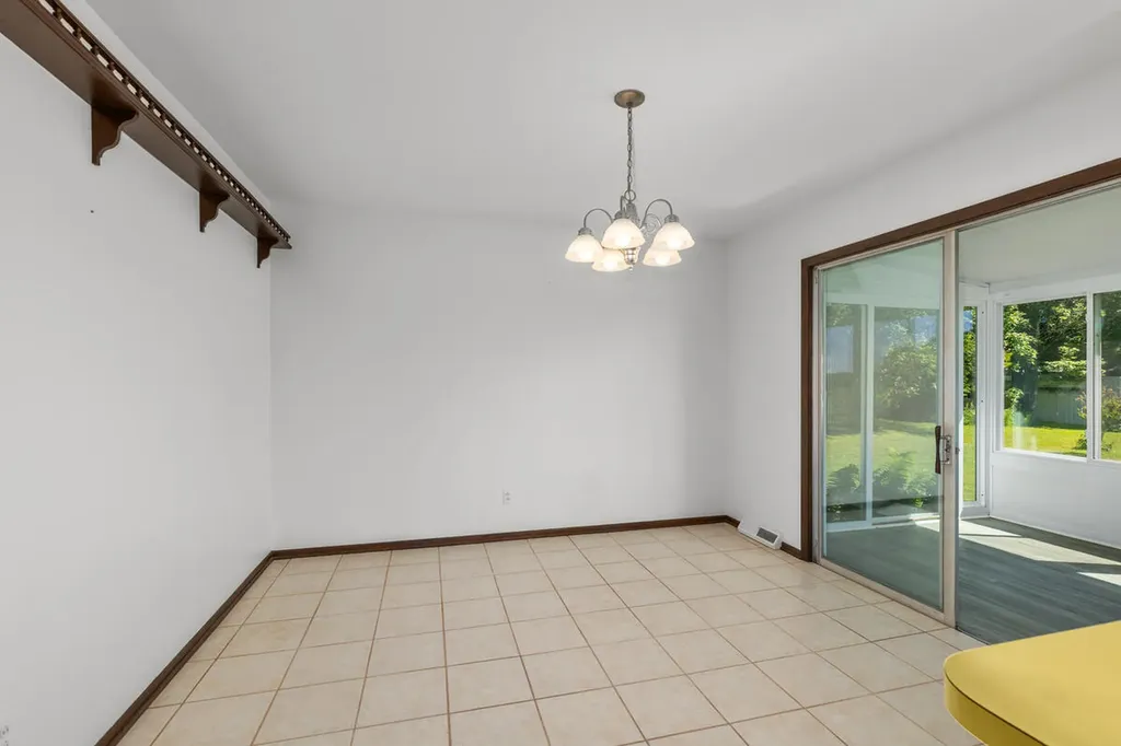 1114 48th Avenue Jamestown Charter Township MI 49426