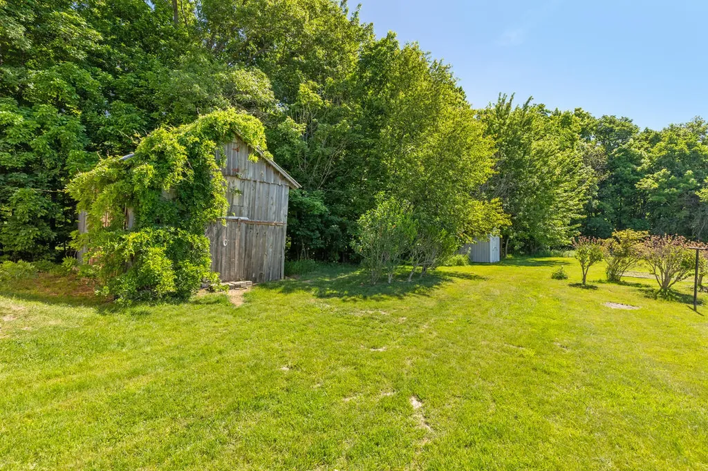1114 48th Avenue Jamestown Charter Township MI 49426