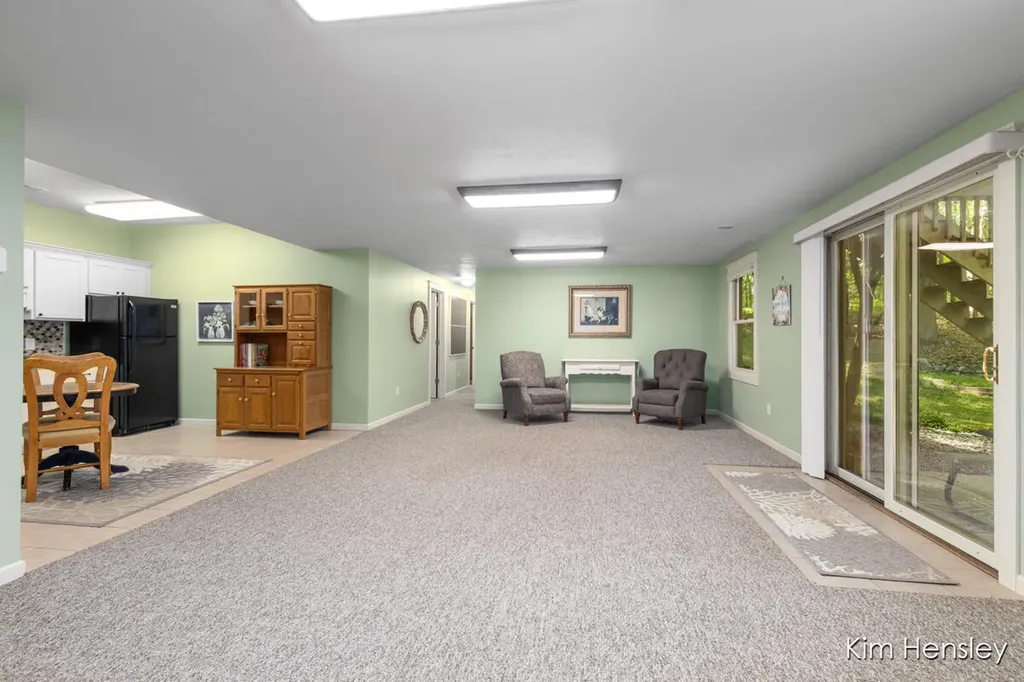 8160 Oakview Ridge Drive NE Cannon Township MI 49341