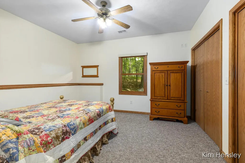 8160 Oakview Ridge Drive NE Cannon Township MI 49341