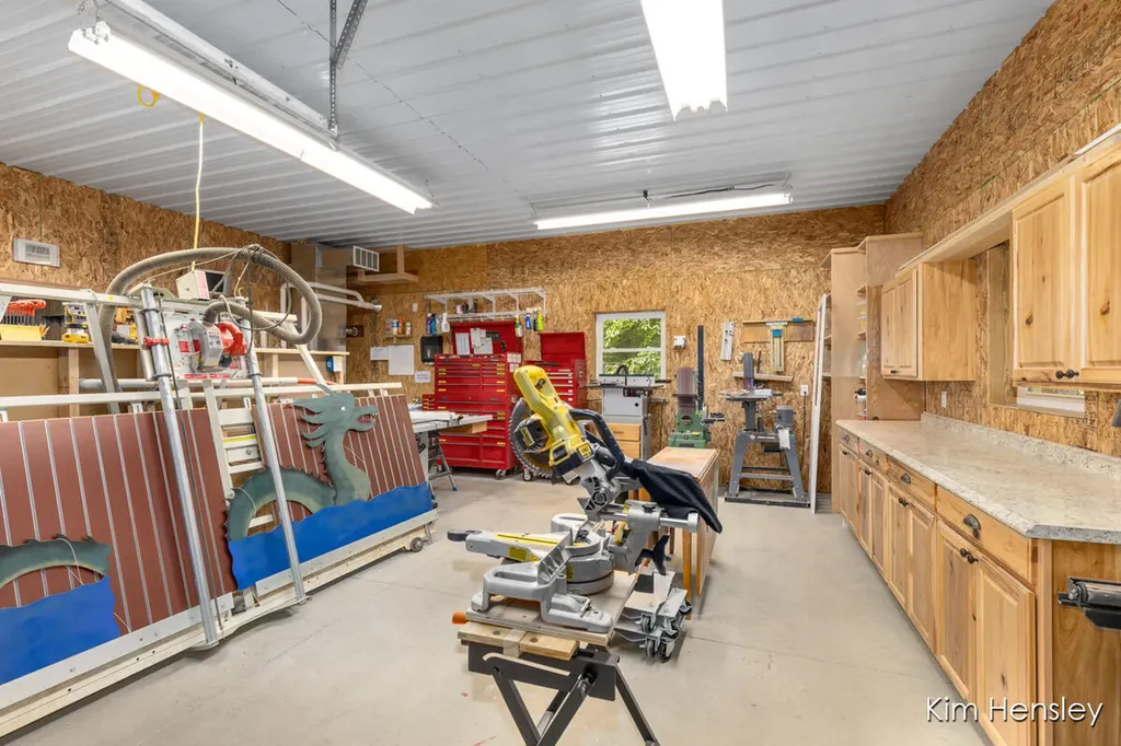 8160 Oakview Ridge Drive NE Cannon Township MI 49341