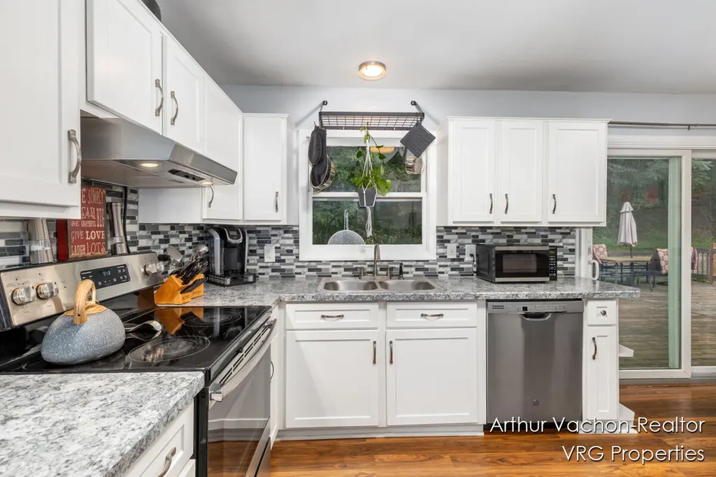 9089 Fulton Street SE Ada Township MI 49301