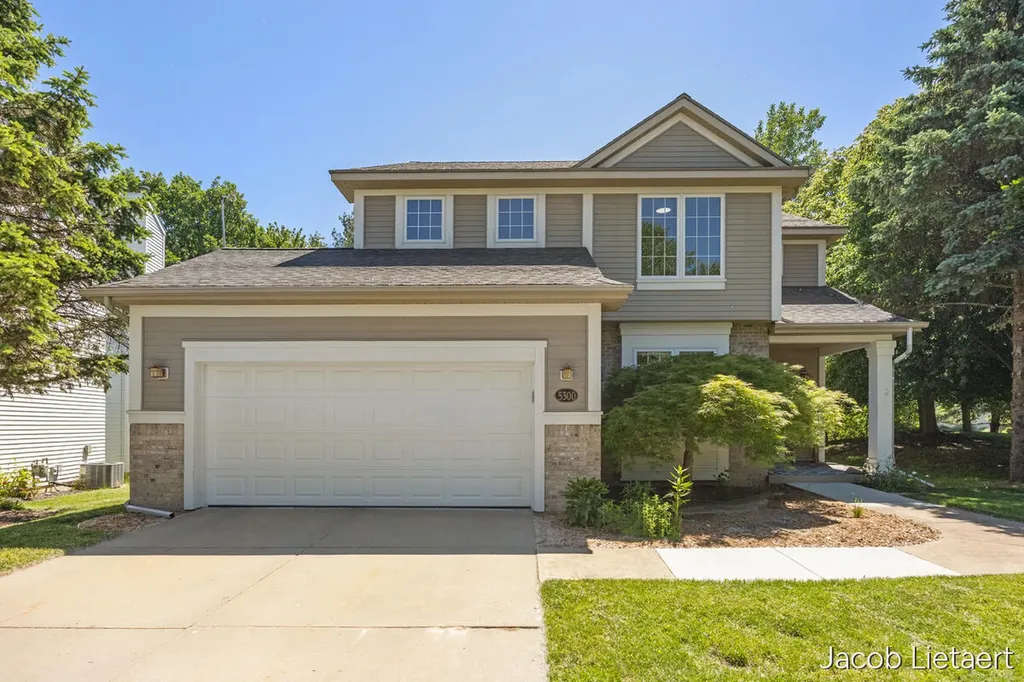 5300 Stone Briar Court SE Kentwood City MI 49512