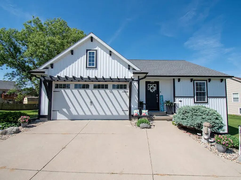 8713 Willow Creek Drive Georgetown Charter Township MI 49428