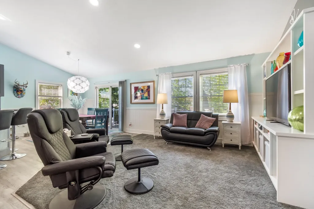 8713 Willow Creek Drive Georgetown Charter Township MI 49428