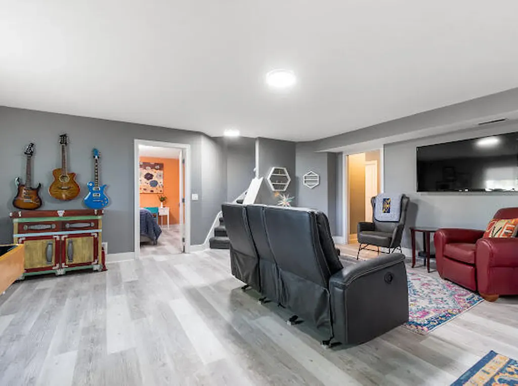 8713 Willow Creek Drive Georgetown Charter Township MI 49428