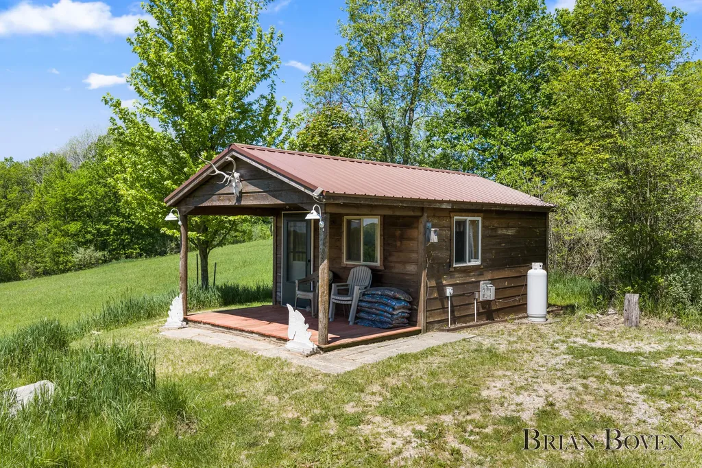 16444 210th Avenue Unknown City MI 49655