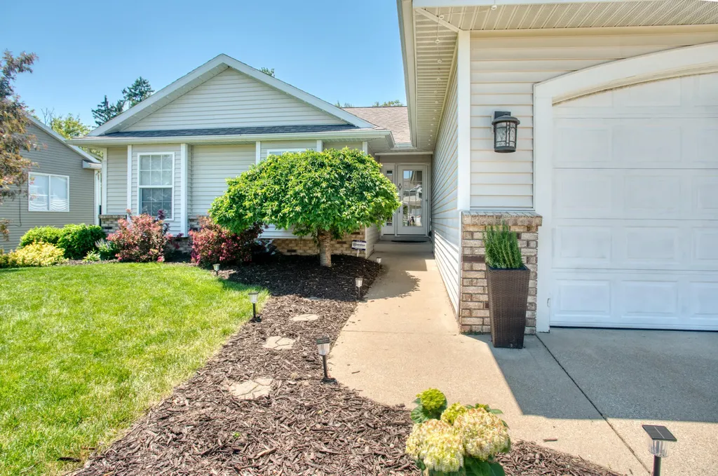 9625 Scotsmoor Drive Caledonia Township MI 49316