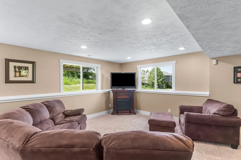 9625 Scotsmoor Drive Caledonia Township MI 49316