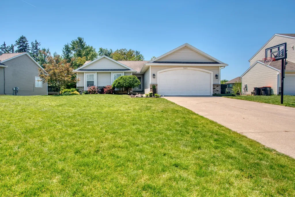 9625 Scotsmoor Drive Caledonia Township MI 49316