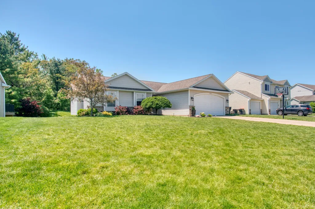9625 Scotsmoor Drive Caledonia Township MI 49316