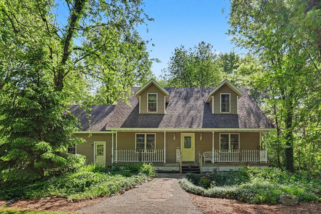 5767 Miranda Drive Montcalm Township MI 48838