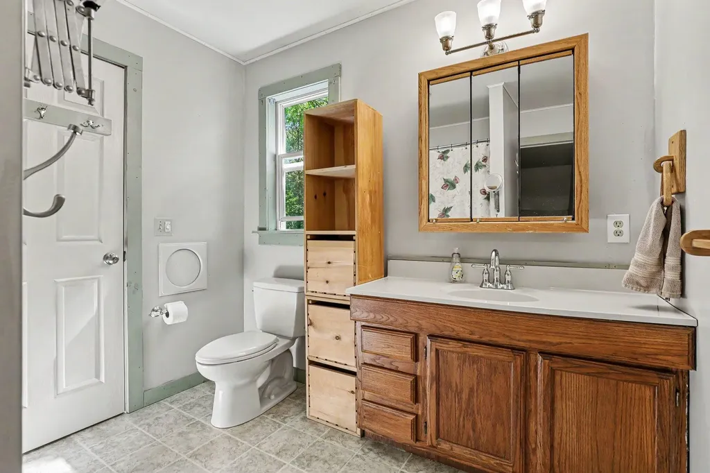 5767 Miranda Drive Montcalm Township MI 48838