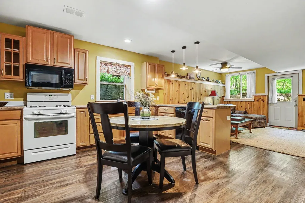 5767 Miranda Drive Montcalm Township MI 48838