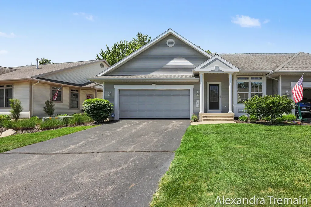 1071 Kensington Street NW Walker City MI 49534