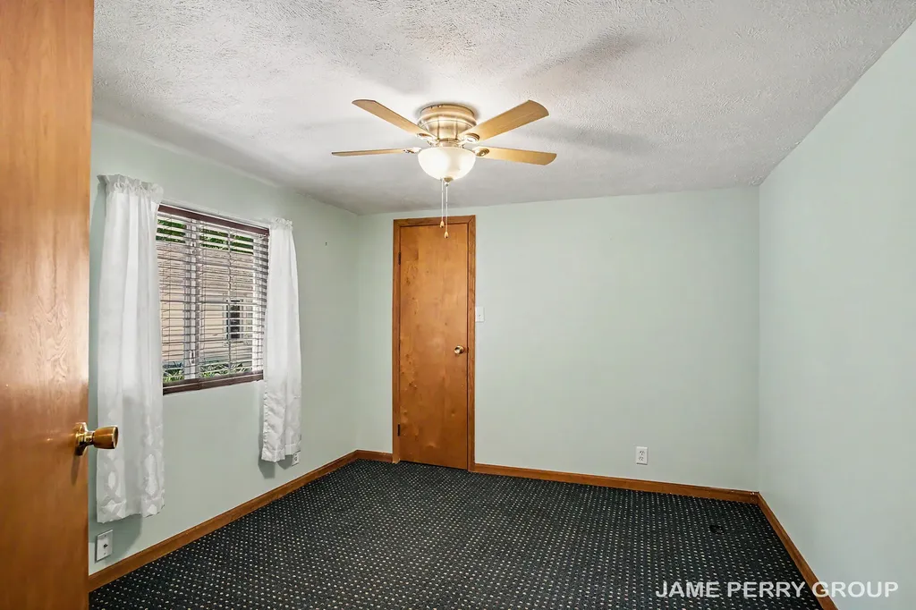 940 S Woodruff Drive S Evergreen Township MI 48888