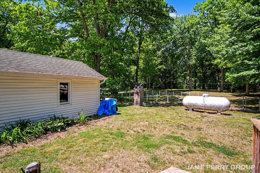 940 S Woodruff Drive S Evergreen Township MI 48888