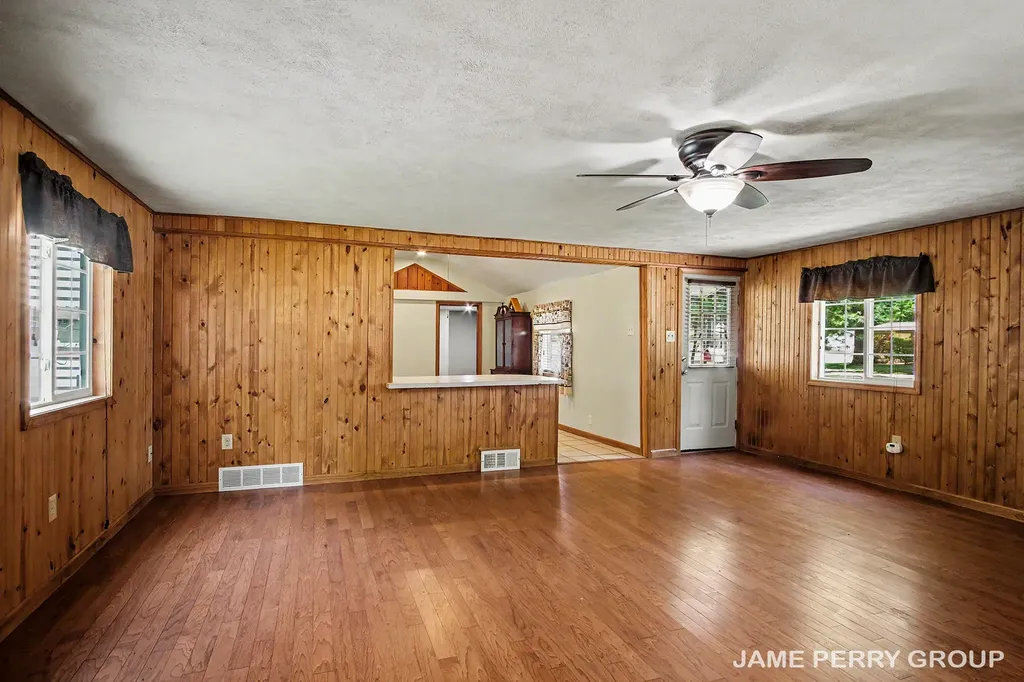 940 S Woodruff Drive S Evergreen Township MI 48888