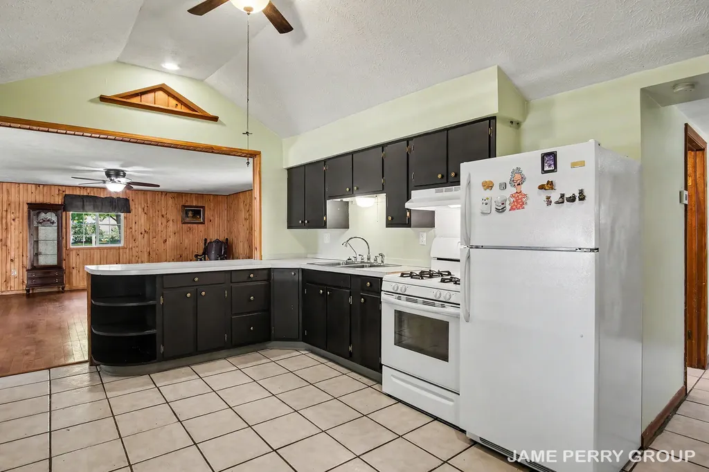 940 S Woodruff Drive S Evergreen Township MI 48888