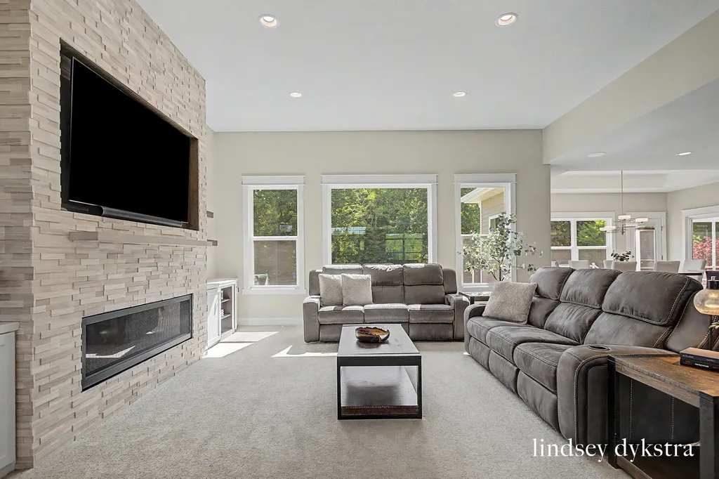 9644 Meadow Valley Gaines Charter Township MI 49316