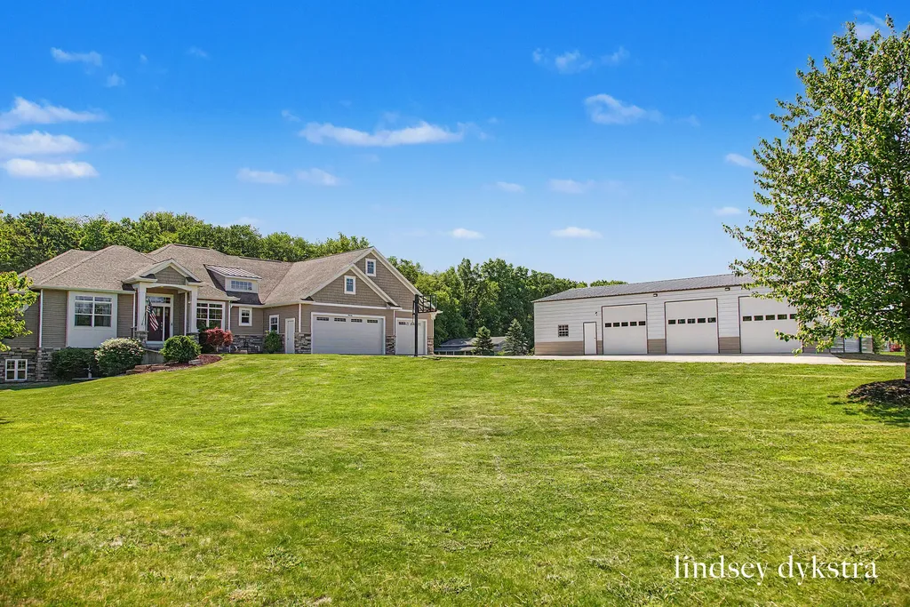 9644 Meadow Valley Gaines Charter Township MI 49316