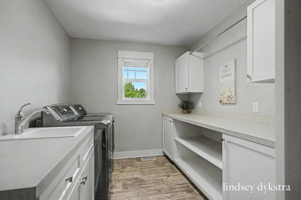 9644 Meadow Valley Gaines Charter Township MI 49316