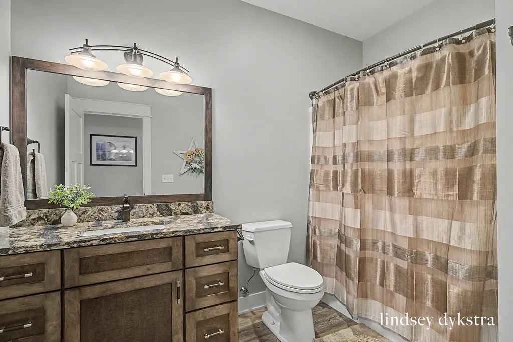 9644 Meadow Valley Gaines Charter Township MI 49316