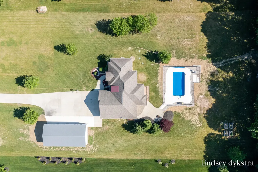 9644 Meadow Valley Gaines Charter Township MI 49316