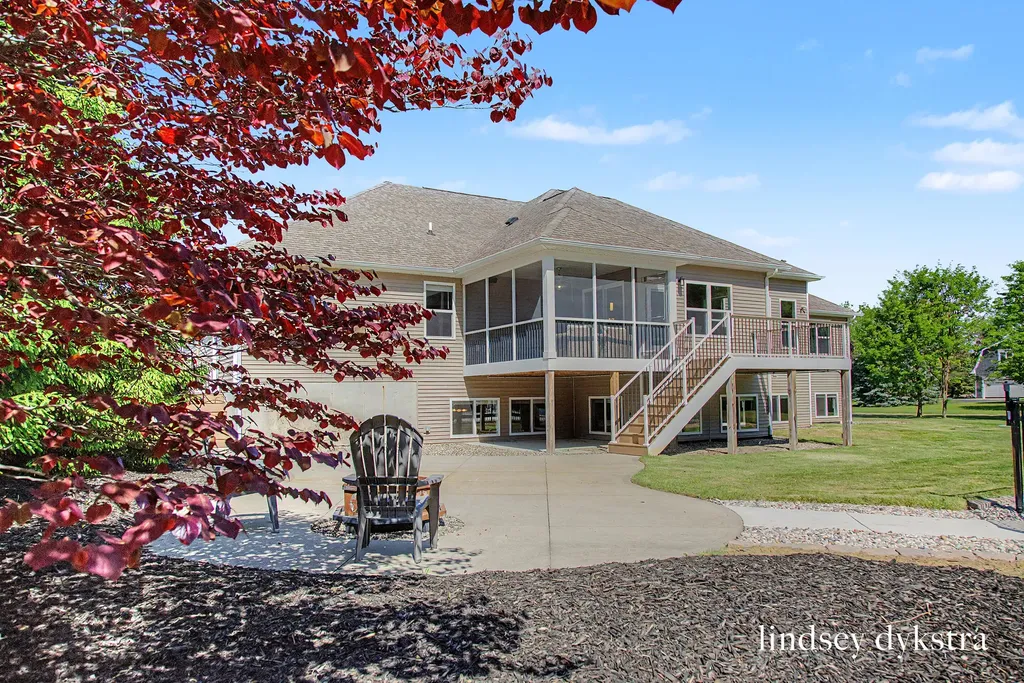 9644 Meadow Valley Gaines Charter Township MI 49316