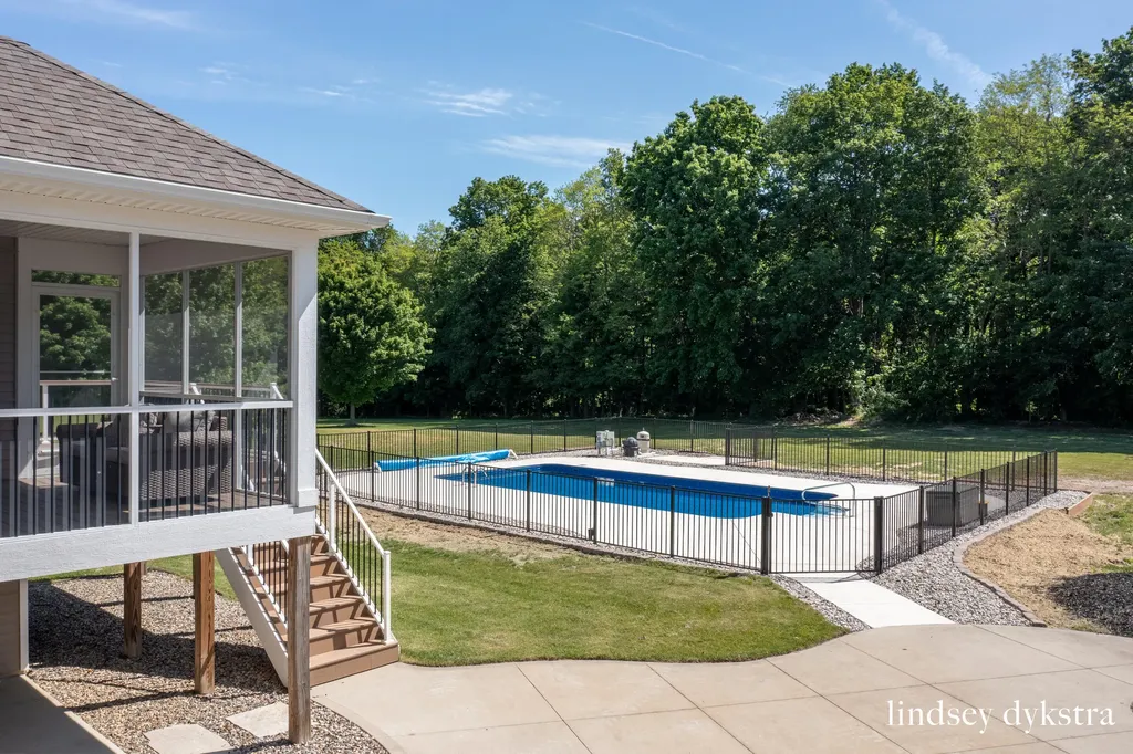 9644 Meadow Valley Gaines Charter Township MI 49316