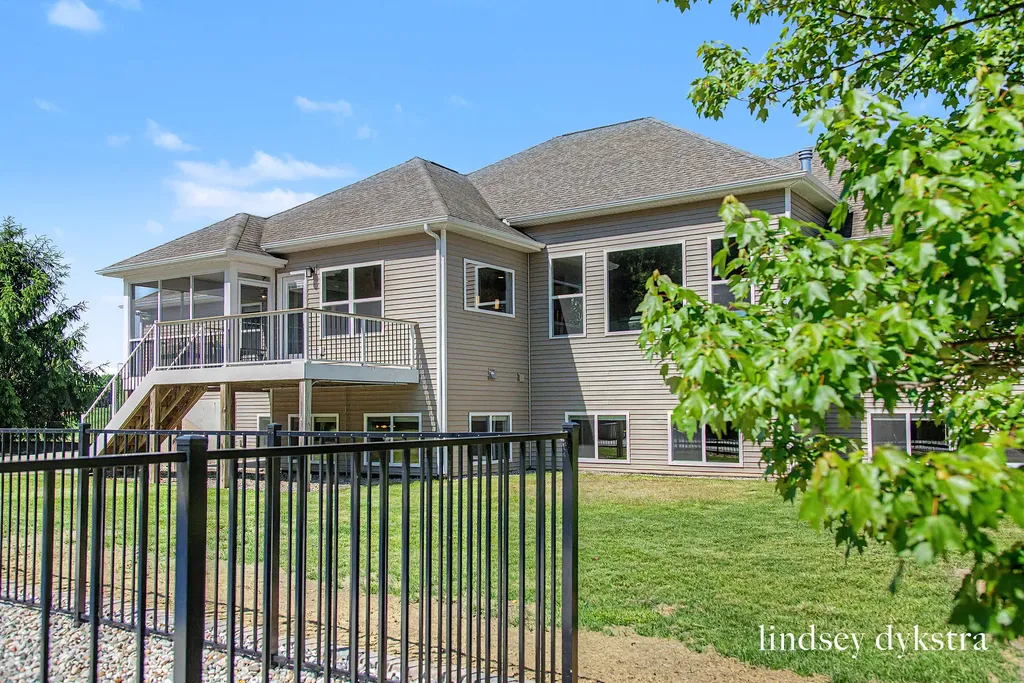 9644 Meadow Valley Gaines Charter Township MI 49316
