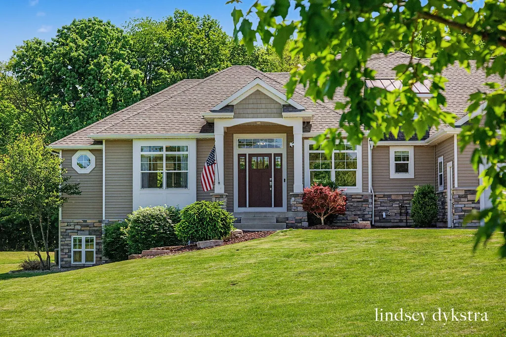 9644 Meadow Valley Gaines Charter Township MI 49316
