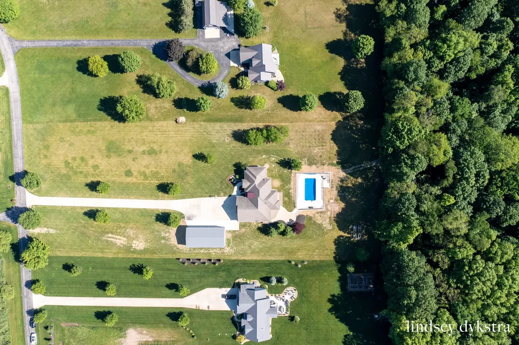 9644 Meadow Valley Gaines Charter Township MI 49316