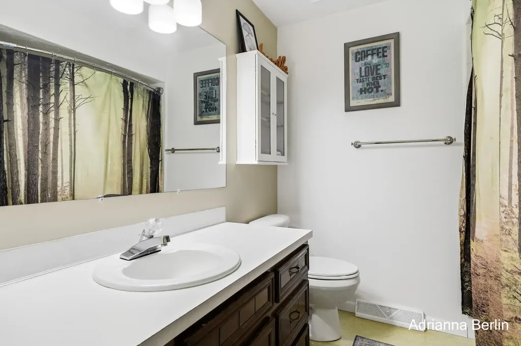 7467 Pinegrove Drive Georgetown Charter Township MI 49428