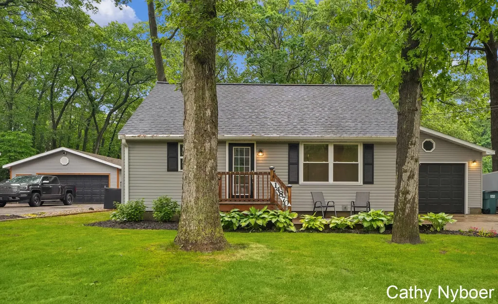 14870 Sharon Avenue Grand Haven Charter Township MI 49417
