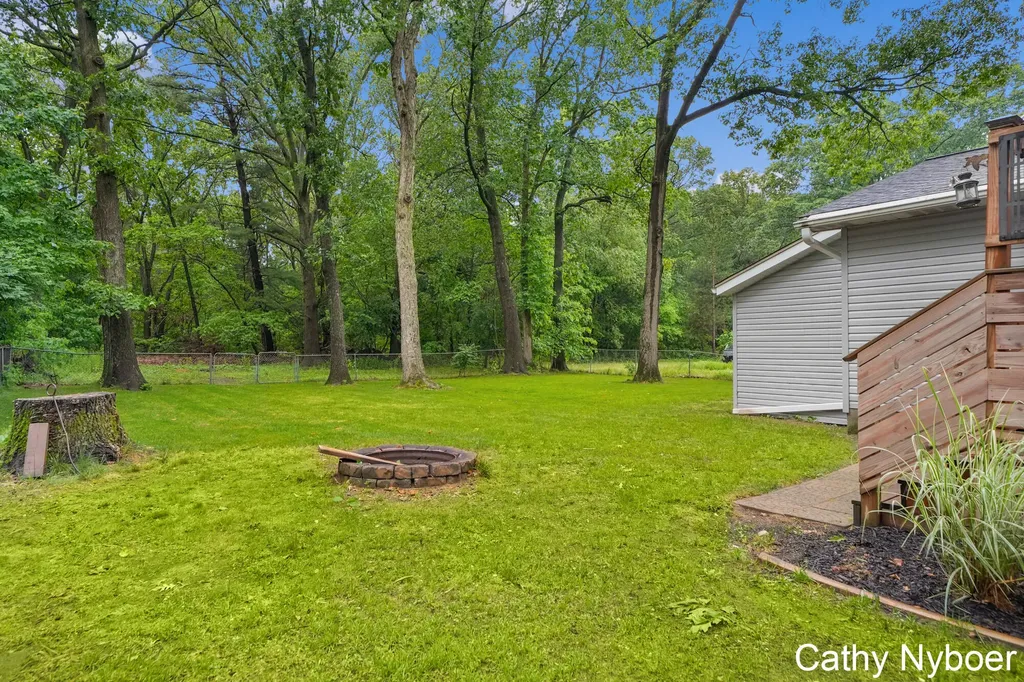 14870 Sharon Avenue Grand Haven Charter Township MI 49417