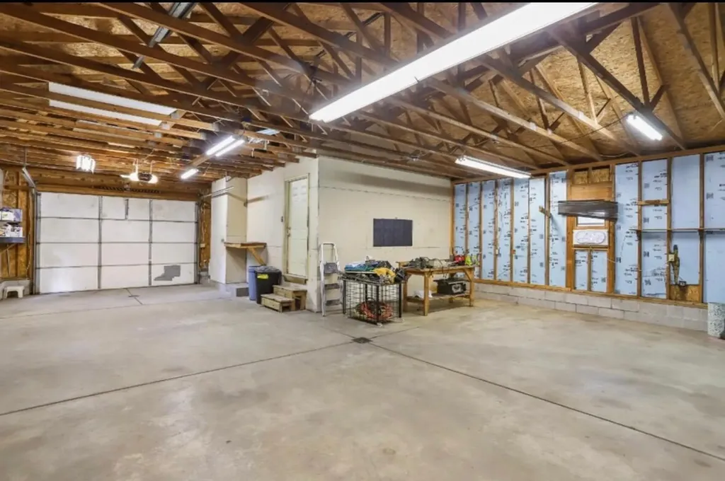 14870 Sharon Avenue Grand Haven Charter Township MI 49417