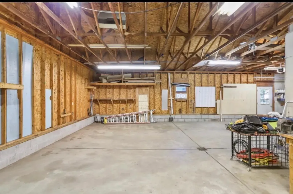 14870 Sharon Avenue Grand Haven Charter Township MI 49417
