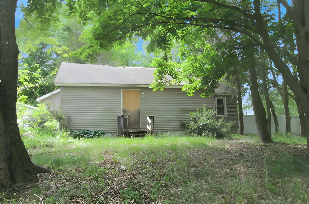 128 W Colfax Street Hastings City MI 49058