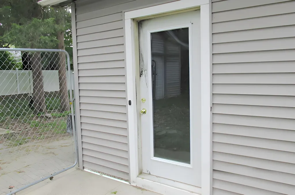 128 W Colfax Street Hastings City MI 49058