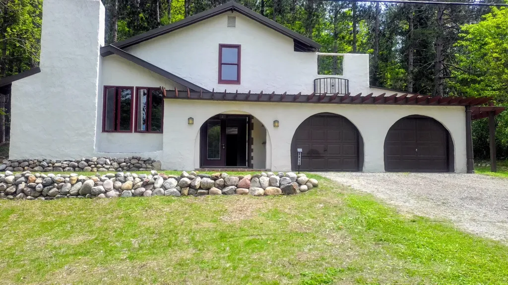3012 Wildwood Harbor Road Evangeline Township MI 49712